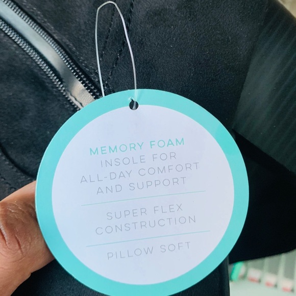 Palais Royal Boots - Picture 6 of 6